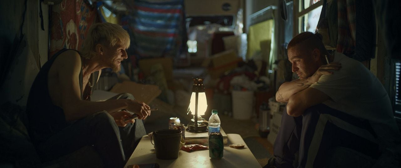 Home : Photo Jake McLaughlin, Derek Richardson
